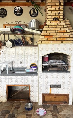Casa à venda com 150m², 2 quartos e 2 vagasQuintal