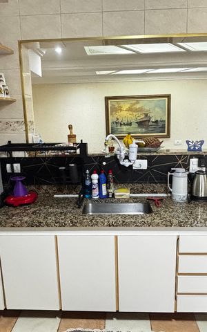 Casa à venda com 150m², 2 quartos e 2 vagasCozinha