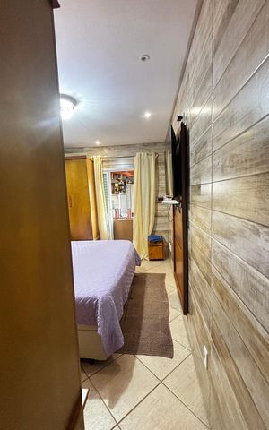 Casa à venda com 150m², 2 quartos e 2 vagasQuarto