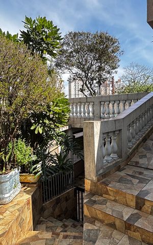 Casa à venda com 150m², 2 quartos e 2 vagasQuintal