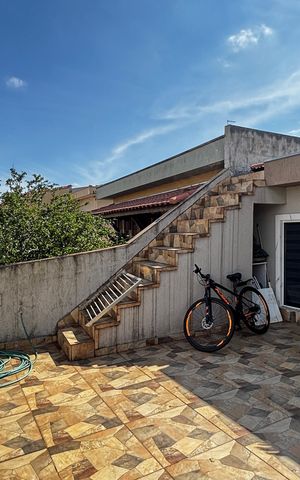 Casa à venda com 150m², 2 quartos e 2 vagasQuintal