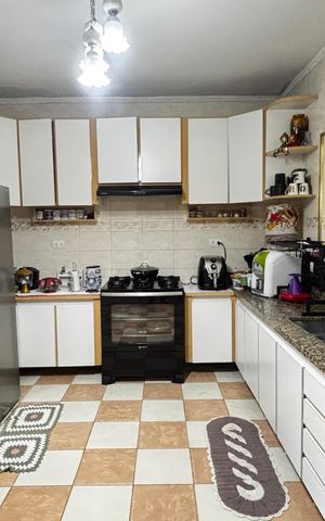 Casa à venda com 150m², 2 quartos e 2 vagasCozinha