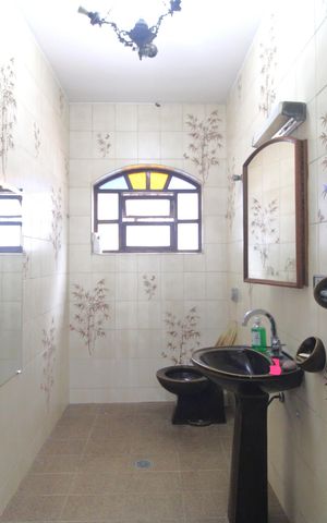 Casa para alugar com 450m², 3 quartos e 5 vagasLavabo