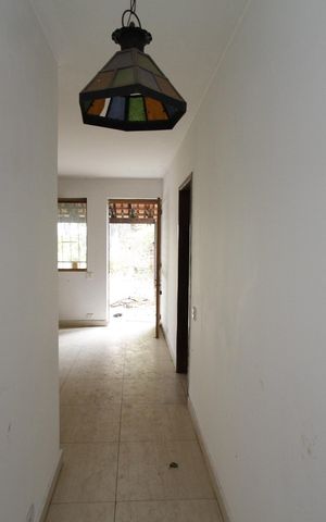 Casa à venda com 454m², 5 quartos e 4 vagasCorredor