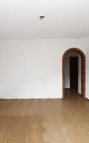 Casa à venda com 454m², 5 quartos e 4 vagasQuarto 5