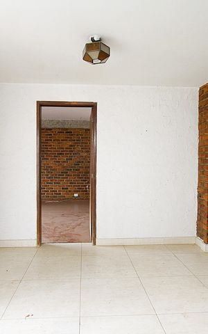 Casa à venda com 454m², 5 quartos e 4 vagasSala 2