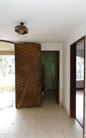 Casa à venda com 454m², 5 quartos e 4 vagasSala 2