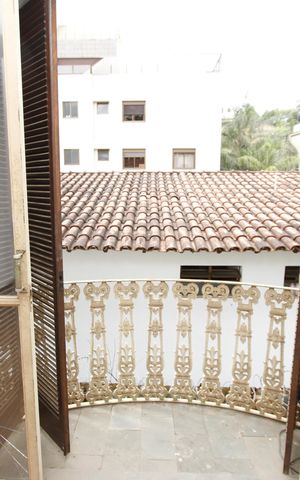Casa à venda com 454m², 5 quartos e 4 vagasQuarto 5