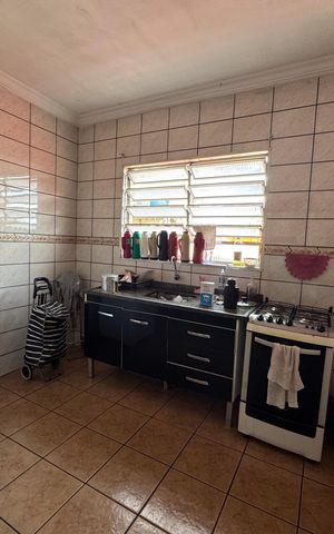 Casa à venda com 150m², 5 quartos e 2 vagas Casa à venda com 150m², 5 quartos e 2 vagasCozinha - Casa 03