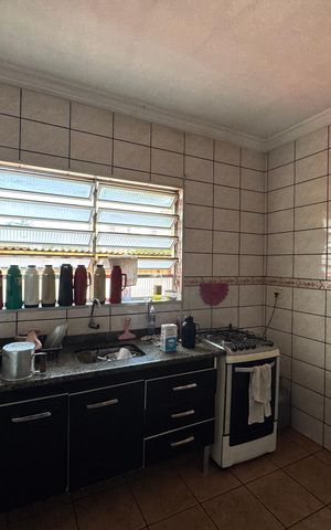 Casa à venda com 150m², 5 quartos e 2 vagas Casa à venda com 150m², 5 quartos e 2 vagasCozinha - Casa 03