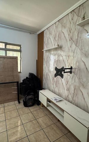 Casa à venda com 150m², 5 quartos e 2 vagas Casa à venda com 150m², 5 quartos e 2 vagasSala - Casa 01