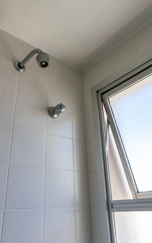 Apartamento para alugar com 70m², 2 quartos e 1 vaga Apartamento para alugar com 70m², 2 quartos e 1 vagaBanheiro da Suíte