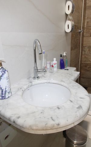 Casa à venda com 150m², 5 quartos e 3 vagasBanheiro