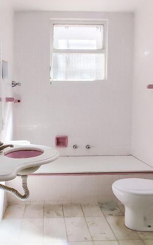 Apartamento à venda com 300m², 4 quartos e 1 vaga Apartamento à venda com 300m², 4 quartos e 1 vagaBanheiro social