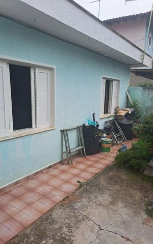 Casa à venda com 275m², 3 quartos e 4 vagas