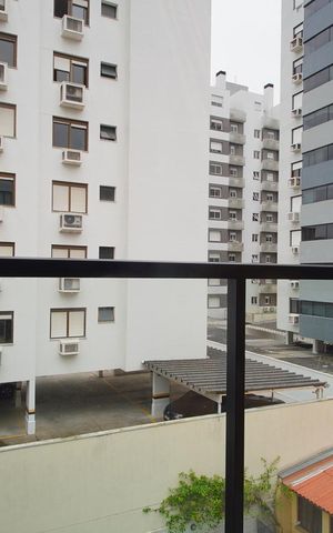 Apartamento à venda com 69m², 2 quartos e 1 vagaQuarto 2 - Varanda