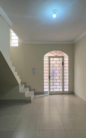 Casa à venda com 59m², 2 quartos e sem vaga Casa à venda com 59m², 2 quartos e sem vagaSala