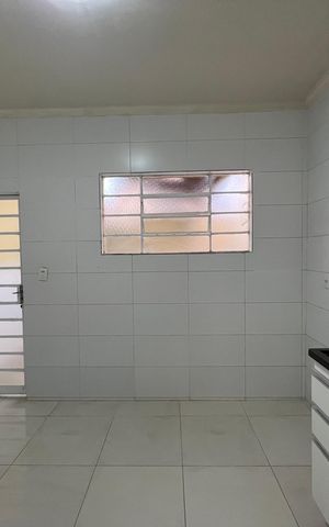 Casa à venda com 59m², 2 quartos e sem vaga Casa à venda com 59m², 2 quartos e sem vagaCozinha