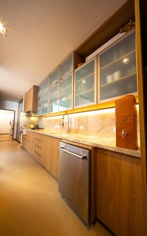 Casa de condomínio à venda com 300m², 4 quartos e 2 vagas Casa de condomínio à venda com 300m², 4 quartos e 2 vagasCozinha