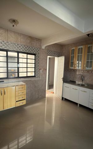 Casa para alugar com 140m², 3 quartos e 1 vaga