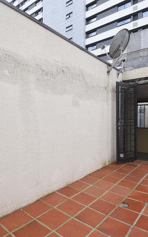 Casa de condomínio à venda com 250m², 3 quartos e 2 vagasVaranda Área de Serviço
