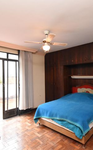 Casa de condomínio à venda com 250m², 3 quartos e 2 vagasSuíte
