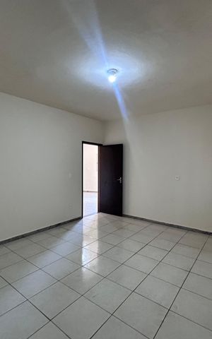 Casa para alugar com 100m², 3 quartos e 1 vaga Casa para alugar com 100m², 3 quartos e 1 vagaSuíte
