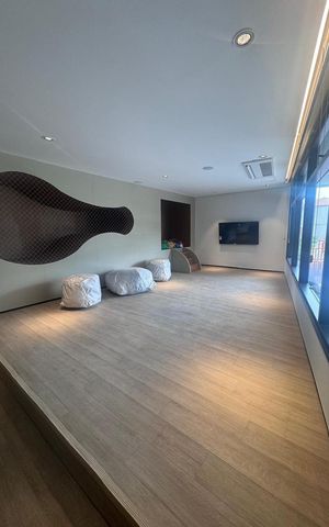 Apartamento à venda com 231m², 4 quartos e 3 vagas Apartamento à venda com 231m², 4 quartos e 3 vagasÁrea externa