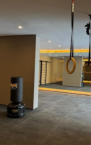 Apartamento à venda com 231m², 4 quartos e 3 vagas Apartamento à venda com 231m², 4 quartos e 3 vagasÁrea externa