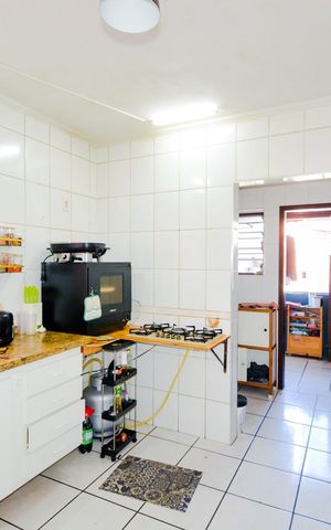 Casa à venda com 200m², 2 quartos e 1 vagaCozinha