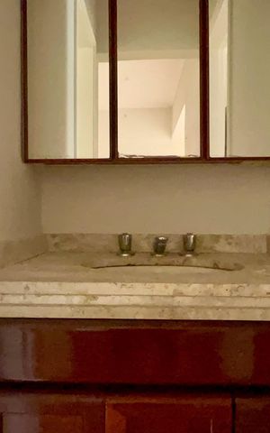 Apartamento para alugar com 40m², 1 quarto e 1 vaga Apartamento para alugar com 40m², 1 quarto e 1 vagaBanheiro