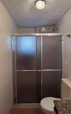 Apartamento para alugar com 70m², 2 quartos e 1 vaga Apartamento para alugar com 70m², 2 quartos e 1 vagaBanheiro