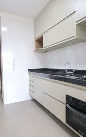 Apartamento para alugar com 85m², 2 quartos e 2 vagas Apartamento para alugar com 85m², 2 quartos e 2 vagasCozinha