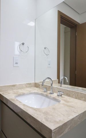 Apartamento para alugar com 85m², 2 quartos e 2 vagas Apartamento para alugar com 85m², 2 quartos e 2 vagasBanheiro da Suíte 1