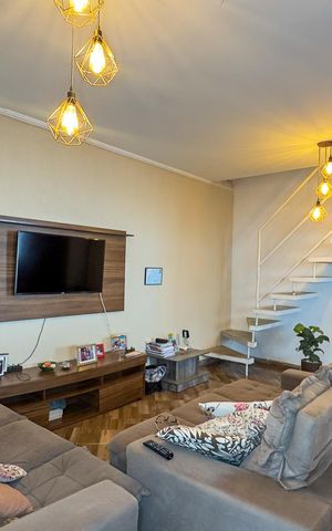 Casa para alugar com 240m², 3 quartos e 3 vagasSala