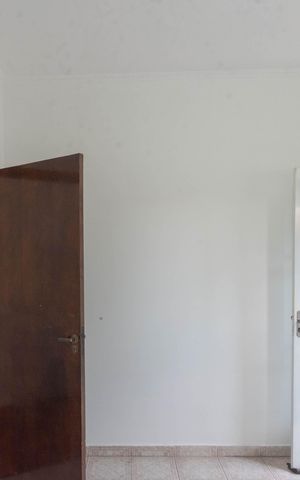 Casa para alugar com 255m², 3 quartos e 3 vagas Casa para alugar com 255m², 3 quartos e 3 vagasQuarto 2