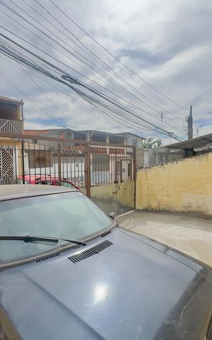 Casa à venda com 155m², 5 quartos e 3 vagas Casa à venda com 155m², 5 quartos e 3 vagasGaragem
