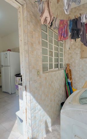 Casa à venda com 155m², 5 quartos e 3 vagas Casa à venda com 155m², 5 quartos e 3 vagasÁrea de Serviço casa 2