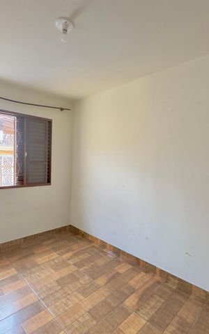 Casa à venda com 155m², 5 quartos e 3 vagas Casa à venda com 155m², 5 quartos e 3 vagasQuarto 1 casa 1