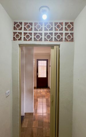 Casa à venda com 155m², 5 quartos e 3 vagas Casa à venda com 155m², 5 quartos e 3 vagasCorredor