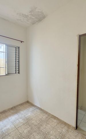 Casa à venda com 155m², 5 quartos e 3 vagas Casa à venda com 155m², 5 quartos e 3 vagasQuarto 3 casa 1