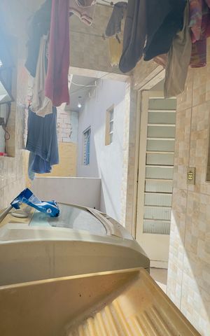 Casa à venda com 155m², 5 quartos e 3 vagas Casa à venda com 155m², 5 quartos e 3 vagasÁrea de Serviço casa 2