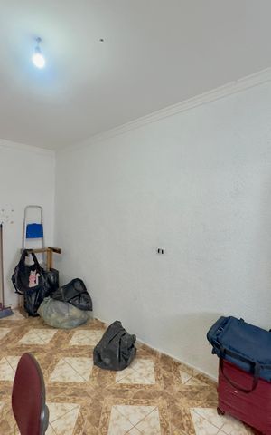 Casa à venda com 155m², 5 quartos e 3 vagas Casa à venda com 155m², 5 quartos e 3 vagasQuaro 1 casa 2