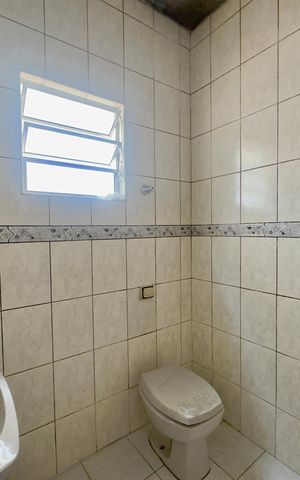 Casa à venda com 155m², 5 quartos e 3 vagas Casa à venda com 155m², 5 quartos e 3 vagasBanheiro casa 1