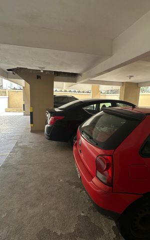 Apartamento para alugar com 50m², 1 quarto e 1 vaga Apartamento para alugar com 50m², 1 quarto e 1 vagaGaragem
