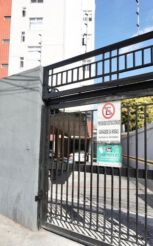 Apartamento para alugar com 71m², 3 quartos e 1 vaga Apartamento para alugar com 71m², 3 quartos e 1 vagaFachada