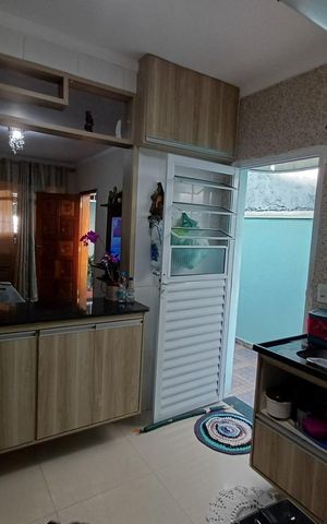 Casa à venda com 80m², 3 quartos e 2 vagas Casa à venda com 80m², 3 quartos e 2 vagasCozinha