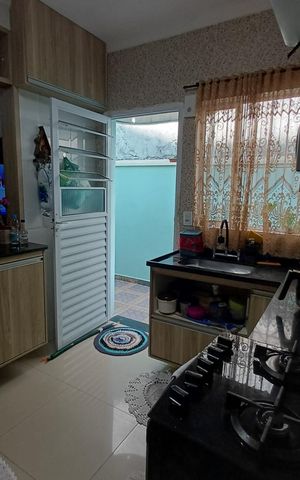 Casa à venda com 80m², 3 quartos e 2 vagas Casa à venda com 80m², 3 quartos e 2 vagasCozinha