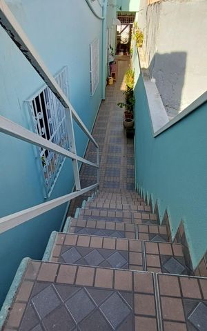Casa à venda com 80m², 3 quartos e 2 vagas Casa à venda com 80m², 3 quartos e 2 vagasÁrea externa