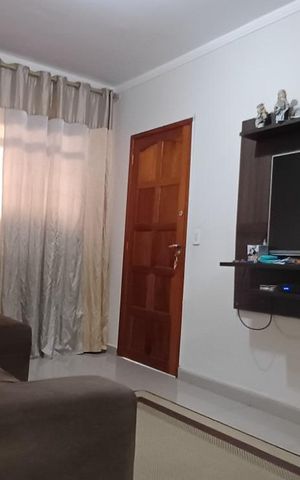 Casa à venda com 80m², 3 quartos e 2 vagas Casa à venda com 80m², 3 quartos e 2 vagasSala